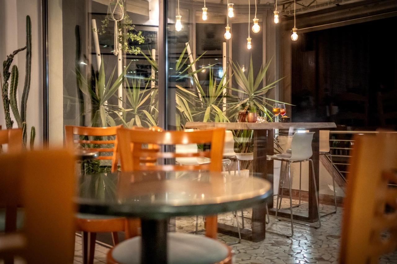 Hotel Delfino Caorle Bagian luar foto